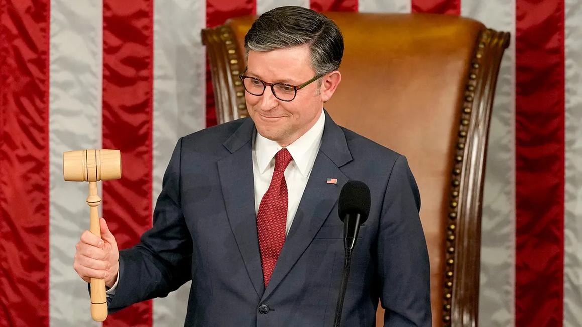 Hạ Viện Mỹ thông qua dự luật chấm dứt tình trạng đóng cửa chính phủ 1 mike johnson gavel 1