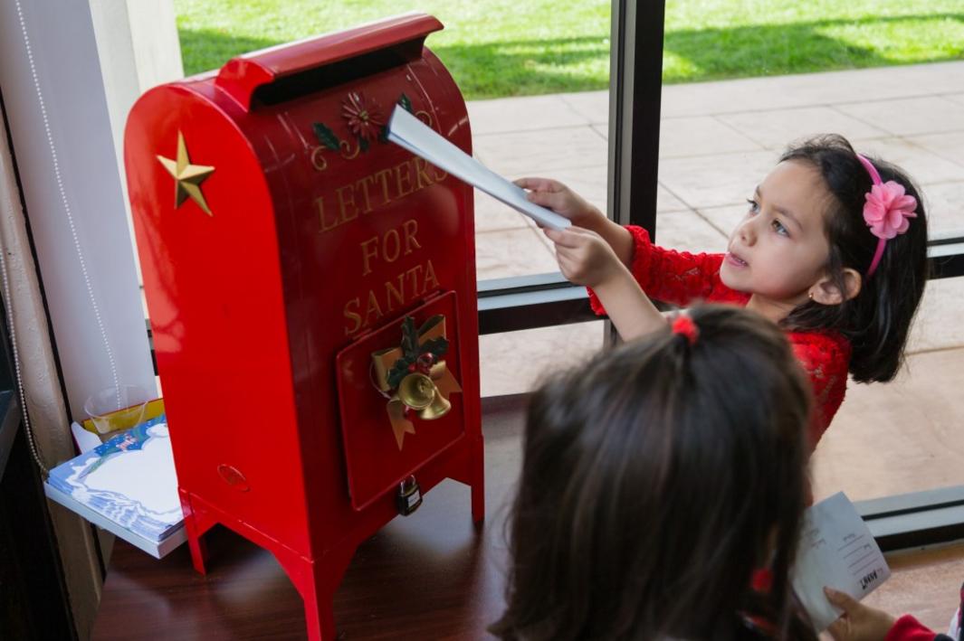 Milpitas Khai Mạc Mùa Lễ Hội Năm Nay Với Hai Sự Kiện Vào Ngày 5 Tháng 12 1 mpo l santa 1215 3