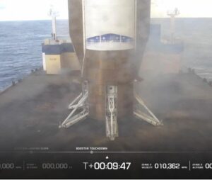 Blue Origin hạ cánh thành công tên lửa New Glenn trong lần thử thứ hai 10 Blue Origin hạ cánh thành công tên lửa New Glenn trong lần thử thứ hai