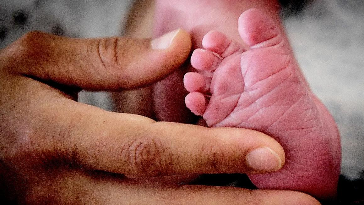 Trung tâm tư vấn thai kỳ có con số khách hàng gia tăng sau phán quyết của Tối Cao Pháp Viện 1 newborn foot