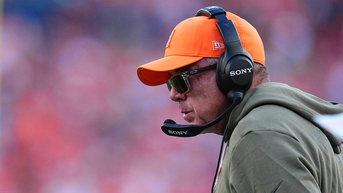 Huấn luyện viên Sean Payton của Broncos bị phạt vì va chạm với trọng tài 1 nfl broncos sean payton 111625 3