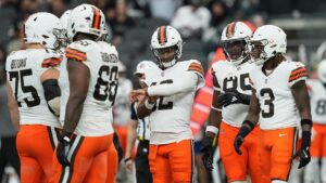 Cựu cầu thủ NFL lý giải vì sao sự tự tin của Shedeur Sanders không hẳn là điều xấu