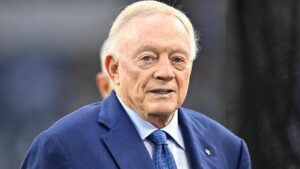 Vụ đổi sao Quinnen Williams của Dallas Cowboys bị chỉ trích nặng nề: 'Dallas say rượu' 11 Vụ đổi sao Quinnen Williams của Dallas Cowboys bị chỉ trích nặng nề: ‘Dallas say rượu’