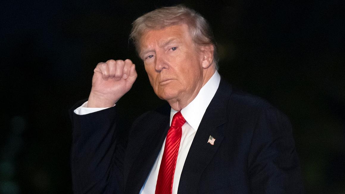 Tổng Thống Donald Trump dự khán trận đấu NFL 'Chào mừng Cựu chiến binh' 1 nfl trump 110925 1