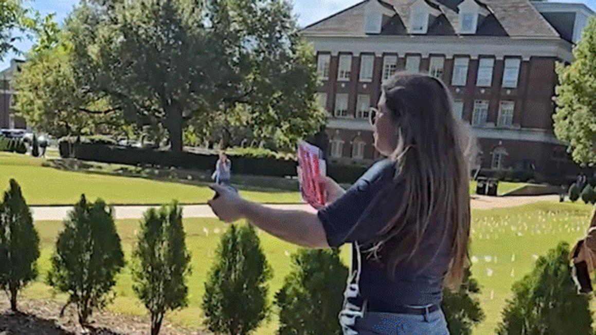 Sinh viên bảo thủ ở Oklahoma nộp đơn kiện sau khi bị quấy rối tại bàn thông tin 1 oklahoma state students interview