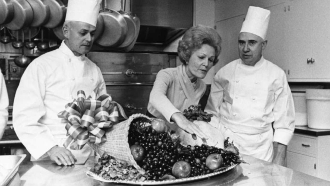 Công thức món ăn từ các Đệ Nhất Gia Đình Mỹ dịp Lễ Tạ Ơn 1 pat nixon thanksgiving white house