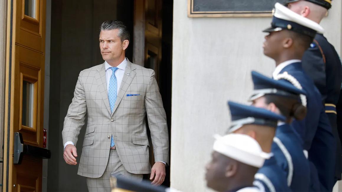 Ngũ Giác Đài bị Lưỡng Đảng chỉ trích về thiếu giao tiếp với Quốc Hội 1 pete hegseth 02