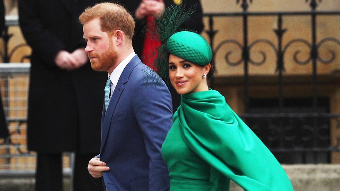 Bị chỉ trích bám víu tước vị, Meghan Markle đối mặt với nhiều luồng ý kiến trái chiều 1 prince harry meghan markle royal title