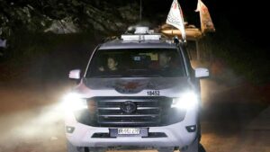 Hamas Giao Nộp Nạn Nhân Bị Bắt Giữ Khác Của Israel, Trao Đổi Ngừng Bắn Tại Gaza Tiếp Diễn 3 Hamas Giao Nộp Nạn Nhân Bị Bắt Giữ Khác Của Israel, Trao Đổi Ngừng Bắn Tại Gaza Tiếp Diễn