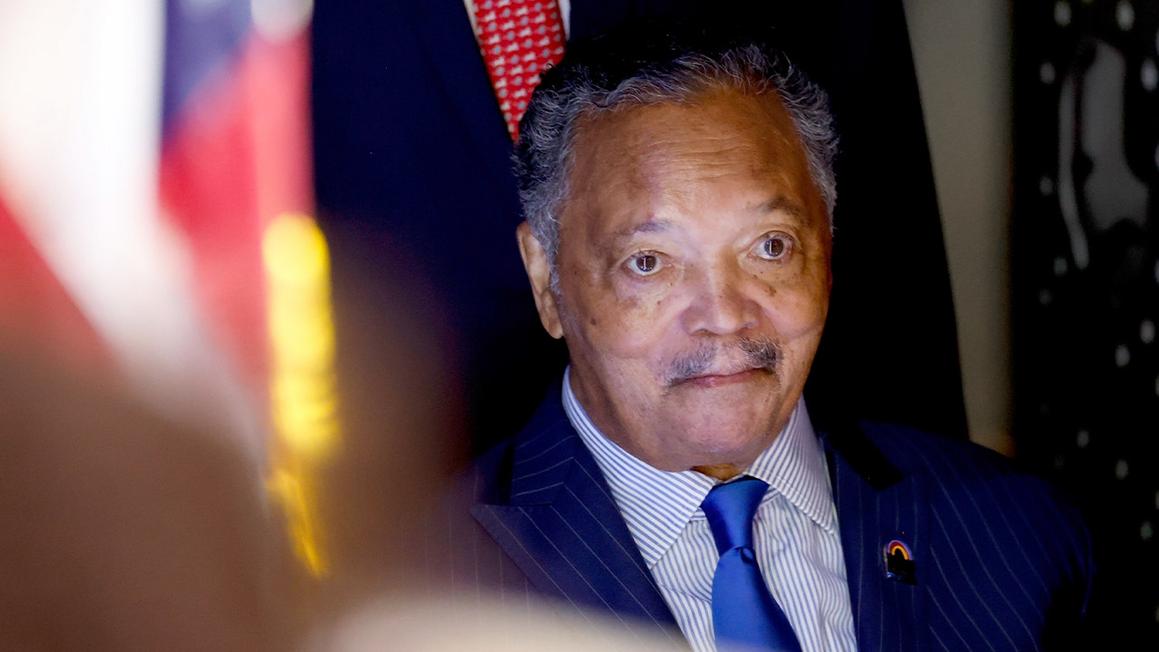 Ông Jesse Jackson xuất viện sau khi điều trị chứng bệnh hiếm về não 1 reverend jesse jackson 1