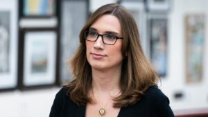 Nữ Dân Biểu Chuyển Hướng Lập Trường, Cho Rằng "Nỗ Lực Của Cánh Hữu" Phải Chịu Trách Nhiệm Về Phản Ứng Dữ Dội Đối Với Người Chuyển Giới 9 Nữ Dân Biểu Chuyển Hướng Lập Trường, Cho Rằng “Nỗ Lực Của Cánh Hữu” Phải Chịu Trách Nhiệm Về Phản Ứng Dữ Dội Đối Với Người Chuyển Giới