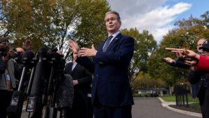 Bessent Kêu Gọi Đảng Cộng Hòa Loại Bỏ Rào Cản Thượng Viện