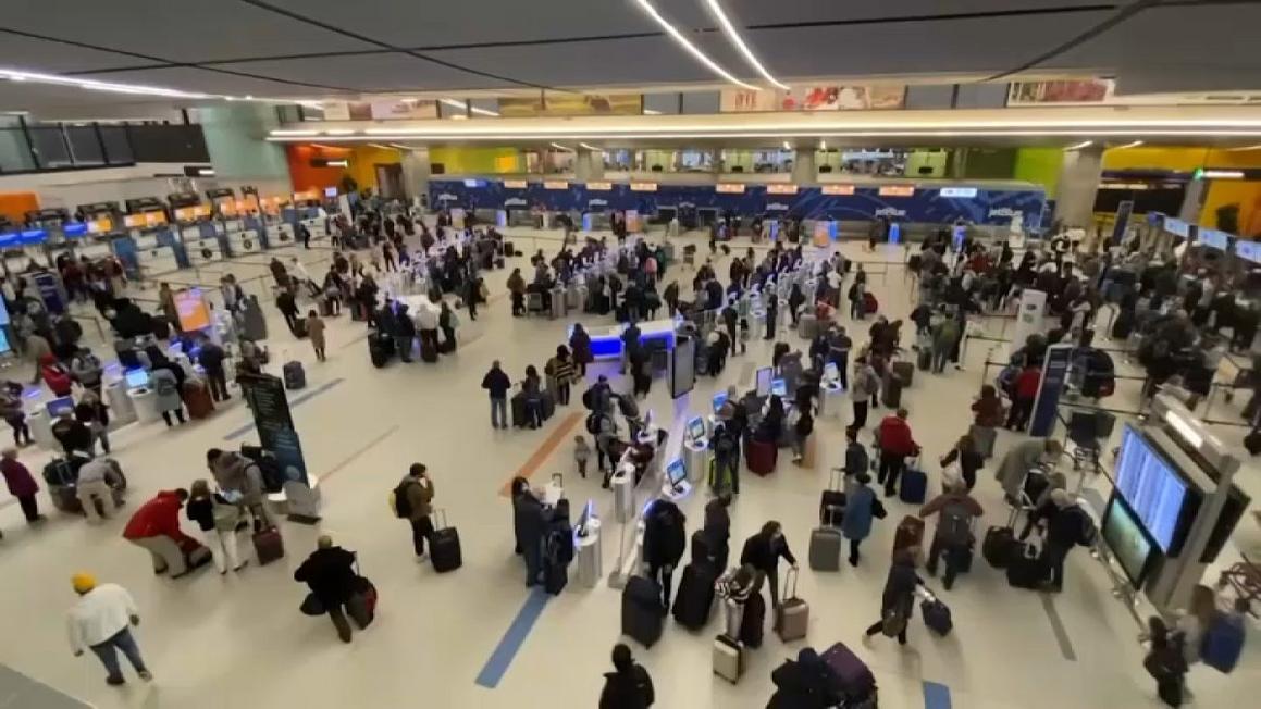 Giảm Chuyến Bay Bắt Đầu Có Hiệu Lực; Du Khách Vùng Vịnh Bị Ảnh Hưởng 1 sfo flights 1107 e1762529281607