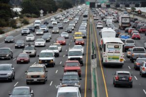 Fairfield: I-80 đóng tại Travis Boulevard