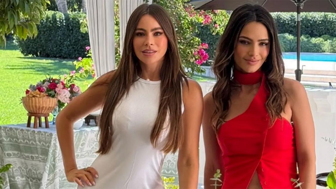 sofia vergara adopted sister sandra vergara 2