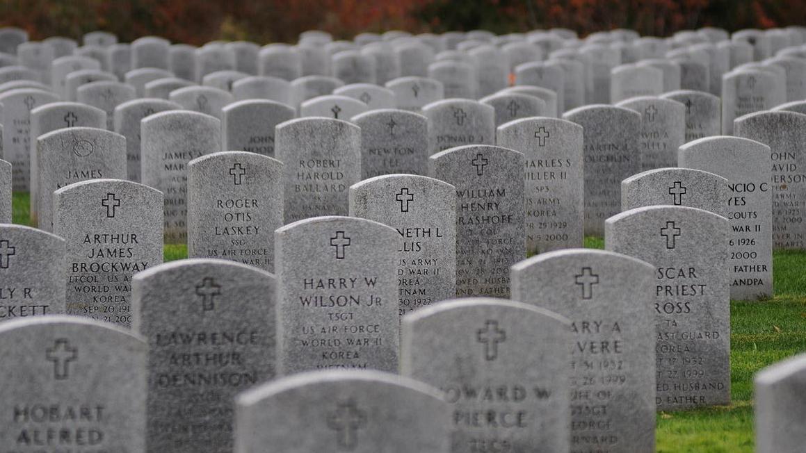 tahoma national cemetery