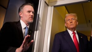 TT Donald Trump đề xuất chi trả 2.000 đô từ thuế quan 8 TT Donald Trump đề xuất chi trả 2.000 đô từ thuế quan