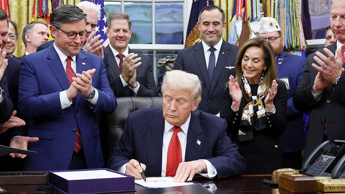 Trump ký dự luật chấm dứt đóng cửa chính phủ dài nhất lịch sử Hoa Kỳ 1 trump signs cr bill into law