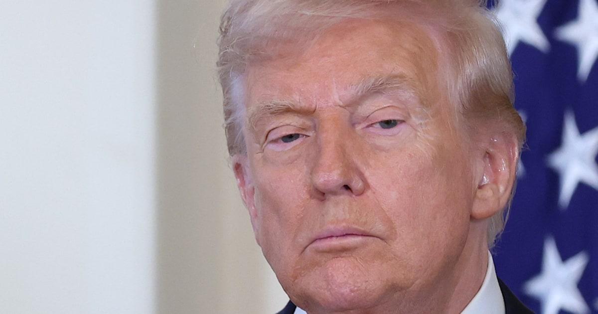 Tổng Thống Donald Trump: 'Tôi không đe dọa chết người' trong các bài đăng 1 trump radio th qc5zt5