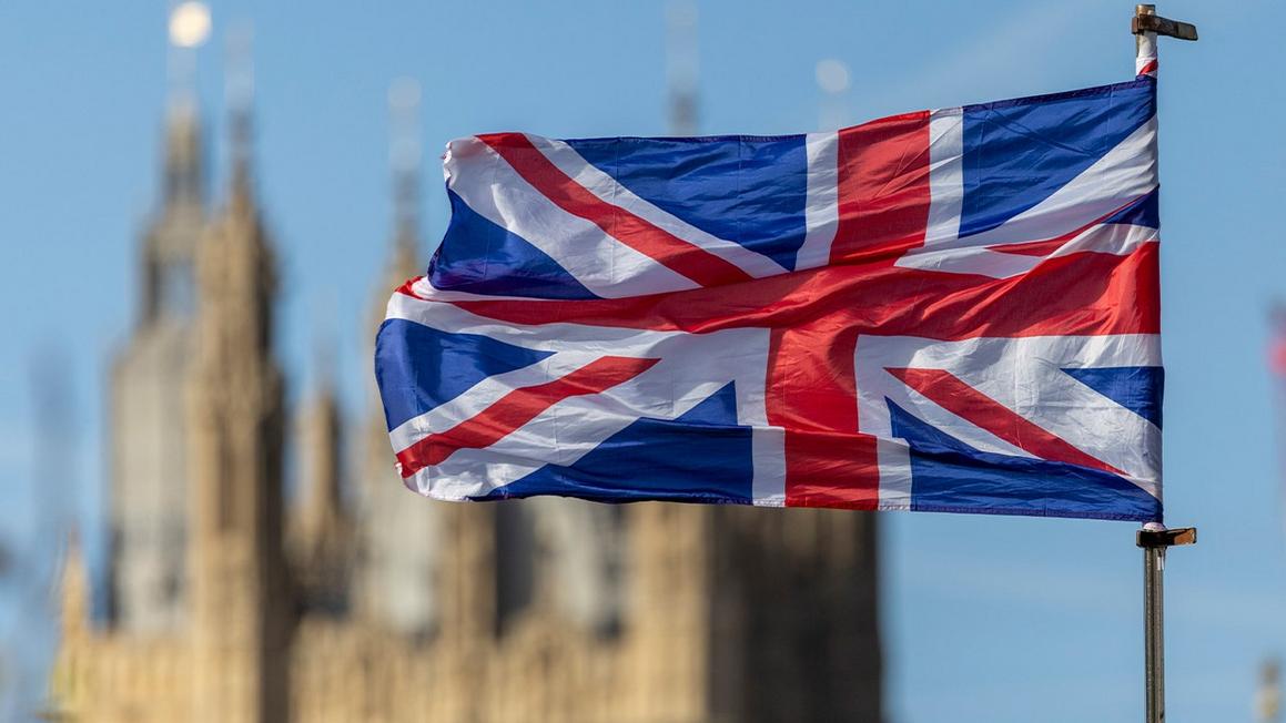 Bộ Ngoại giao Hoa Kỳ cảnh báo Anh về cách xử lý các băng nhóm ấu dâm 1 union jack uk parliament