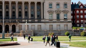 Đại học Wisconsin bị kiện vì chính sách nhà vệ sinh chuyển giới 9 Đại học Wisconsin bị kiện vì chính sách nhà vệ sinh chuyển giới