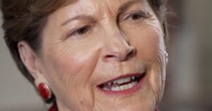 Thượng Nghị Sĩ Bảo Vệ Thỏa Thuận Sơ Bộ Chấm Dứt Đóng Cửa Chính Phủ