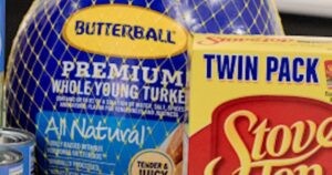 Tổng Thống Trump quảng bá bữa ăn Lễ Tạ Ơn rẻ hơn nhưng nhỏ hơn 19 Tổng Thống Trump quảng bá bữa ăn Lễ Tạ Ơn rẻ hơn nhưng nhỏ hơn