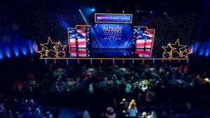 Lễ Trao Giải Thưởng "Patriot Awards" Lần Thứ Bảy Vinh Danh Nước Mỹ 7 Lễ Trao Giải Thưởng “Patriot Awards” Lần Thứ Bảy Vinh Danh Nước Mỹ