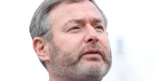 Dân biểu Virginia kêu gọi Tổng Thống Donald Trump công bố bản ghi chép cuộc điện đàm với Ả Rập Xê Út 5 Dân biểu Virginia kêu gọi Tổng Thống Donald Trump công bố bản ghi chép cuộc điện đàm với Ả Rập Xê Út