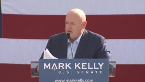 Ngũ Giác Đài Điều Tra Thượng Nghị Sĩ Mark Kelly Vì Đoạn Video