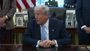 Tổng Thống Donald Trump đe dọa rút các trận đấu World Cup 2026 khỏi Seattle lần nữa 27 Tổng Thống Donald Trump đe dọa rút các trận đấu World Cup 2026 khỏi Seattle lần nữa