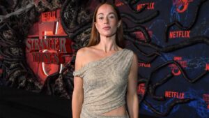 Sao "Mormon Wives" đáp trả antifan sau khi bị loại khỏi "DWTS" 9 Sao “Mormon Wives” đáp trả antifan sau khi bị loại khỏi “DWTS”