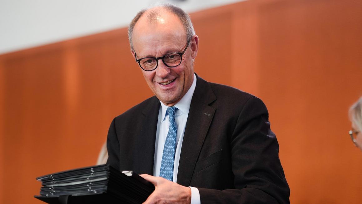 Người phát ngôn bảo vệ Thủ tướng Đức sau phát ngôn về Brazil 1