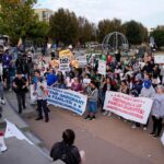 Chỉ huy Tuần tra Biên giới ca ngợi việc bắt giữ ở North Carolina, khiến cư dân 'quá tải' 37 Chỉ huy Tuần tra Biên giới ca ngợi việc bắt giữ ở North Carolina, khiến cư dân ‘quá tải’