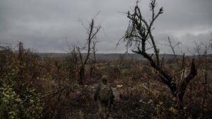 Nam Phi điều tra vụ 17 người bị dụ làm lính đánh thuê ở Ukraine 6 Nam Phi điều tra vụ 17 người bị dụ làm lính đánh thuê ở Ukraine