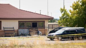 Thẩm phán sẽ xem xét thỏa thuận nhận tội của chủ nhà quàn bị cáo buộc giấu xác chết phân hủy