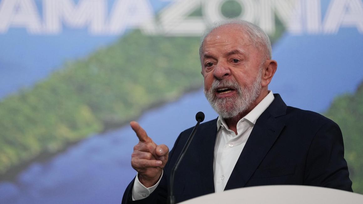 Tổng Thống Trump nới lỏng thuế quan đối với cà phê, trái cây và thịt bò từ Brazil 1