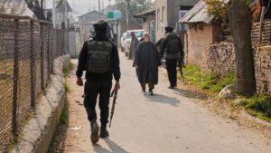 Ấn Độ Tăng Cường Trấn Áp Tại Vùng Kashmir Tranh Chấp Sau Vụ Nổ Ở Delhi 19 Ấn Độ Tăng Cường Trấn Áp Tại Vùng Kashmir Tranh Chấp Sau Vụ Nổ Ở Delhi