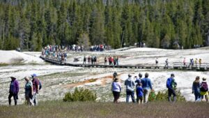 Phí Cao Hơn Cho Du Khách Ngoại Quốc Vào Công Viên Quốc Gia Hoa Kỳ Gây Lo Ngại 3 Phí Cao Hơn Cho Du Khách Ngoại Quốc Vào Công Viên Quốc Gia Hoa Kỳ Gây Lo Ngại