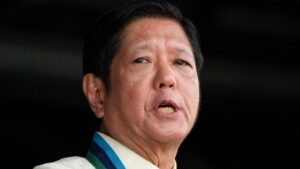 Tổng thống Philippines cam kết bỏ tù nhiều quan chức tham nhũng trước Giáng sinh 3 Tổng thống Philippines cam kết bỏ tù nhiều quan chức tham nhũng trước Giáng sinh