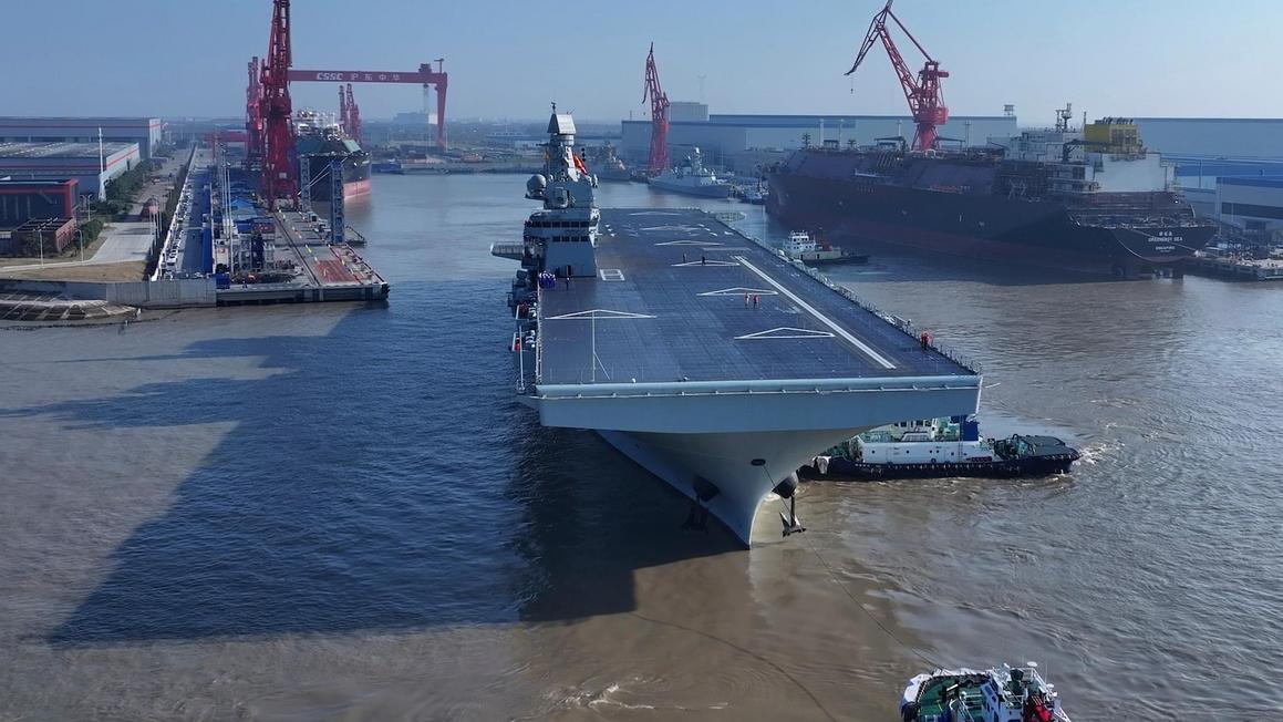 Trung Quốc bắt đầu thử nghiệm trên biển với tàu đổ bộ tấn công tiên tiến nhất 1