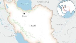 TT Iran yêu cầu điều tra vụ người đàn ông tự thiêu vì tranh chấp