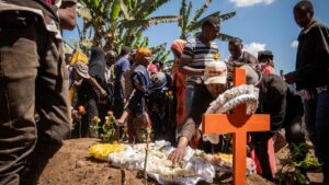 Tanzania Khởi Tố Hàng Trăm Người Tội Phản Quốc, Phát Lệnh Bắt Giữ Các Nhân Vật Đối Lập 15 Tanzania Khởi Tố Hàng Trăm Người Tội Phản Quốc, Phát Lệnh Bắt Giữ Các Nhân Vật Đối Lập