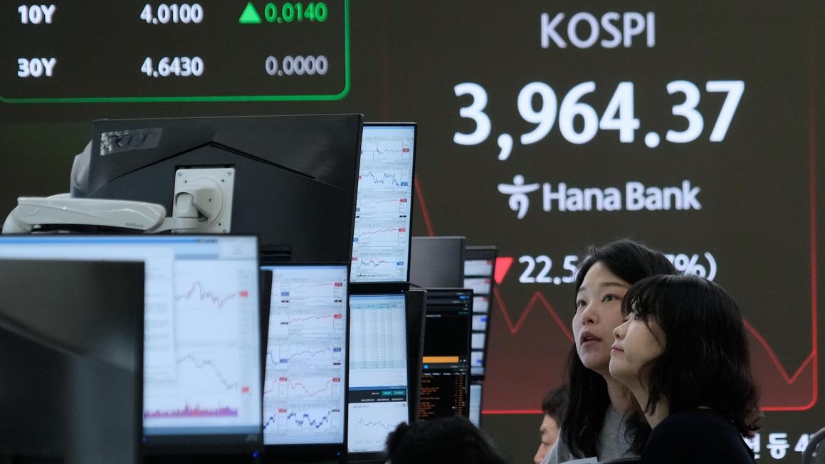 Thị trường thế giới trái chiều trong bối cảnh giao dịch thưa thớt ngày Lễ Tạ Ơn 1