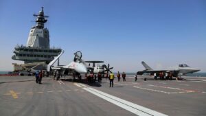 Trung Quốc ra mắt tàu sân bay mới, thách thức quyền lực của Mỹ ở Thái Bình Dương 3 Trung Quốc ra mắt tàu sân bay mới, thách thức quyền lực của Mỹ ở Thái Bình Dương