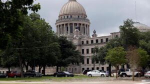 Dân biểu Mississippi Dường như Phá Vỡ Đa Số Thượng Viện của Đảng Cộng Hòa 21 Dân biểu Mississippi Dường như Phá Vỡ Đa Số Thượng Viện của Đảng Cộng Hòa