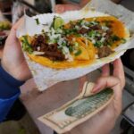 Người Dân Chicago Mua Sạch Hàng Rong Giữa Làn Sóng Trấn Áp Di Trú 38 Người Dân Chicago Mua Sạch Hàng Rong Giữa Làn Sóng Trấn Áp Di Trú