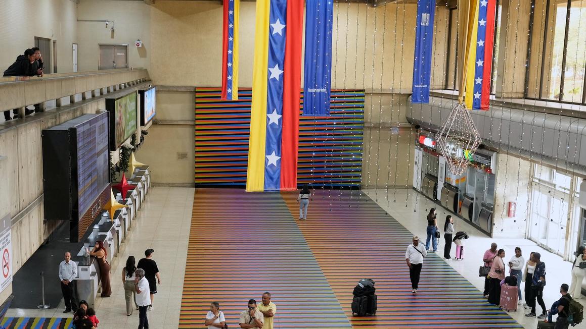 Hàng không quốc tế hủy chuyến đến Venezuela vì lo ngại an ninh 1