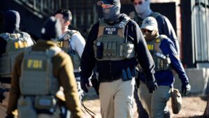 Thẩm phán liên bang: Nhân viên di trú Colorado chỉ được bắt người có nguy cơ bỏ trốn 21 Thẩm phán liên bang: Nhân viên di trú Colorado chỉ được bắt người có nguy cơ bỏ trốn