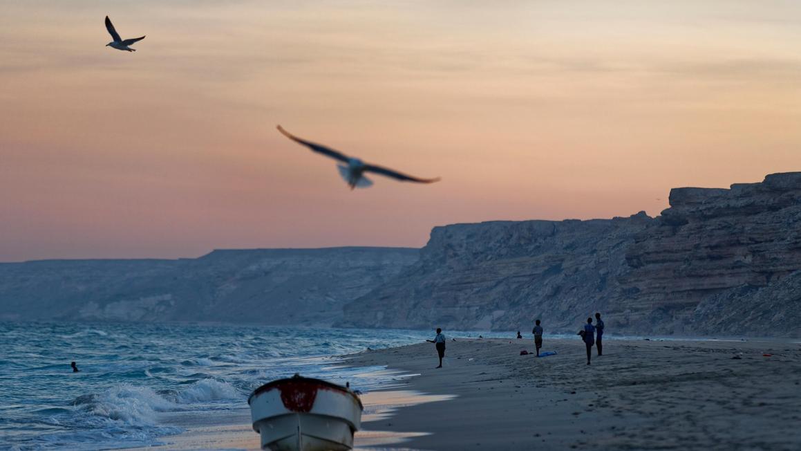 Tấn công tàu ngoài khơi Somalia bằng súng phóng lựu 1